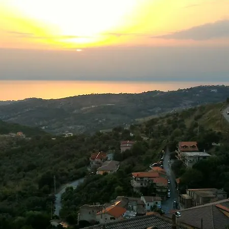 ベッド・アンド・ブレックファスト Il Giardino Sull'alento Prignano Cilento