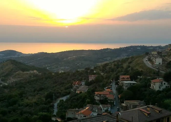 Alojamento de Acomodação e Pequeno-almoço Il Giardino Sull'alento Prignano Cilento